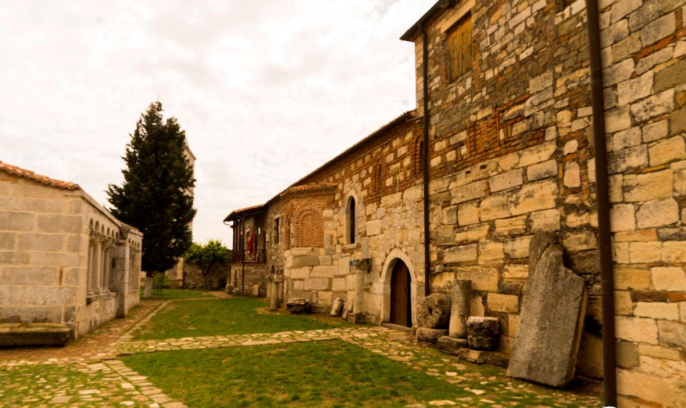 Private Day Tour of Ancient Apollonia and Karavasta Lagoon, Car & Driver included