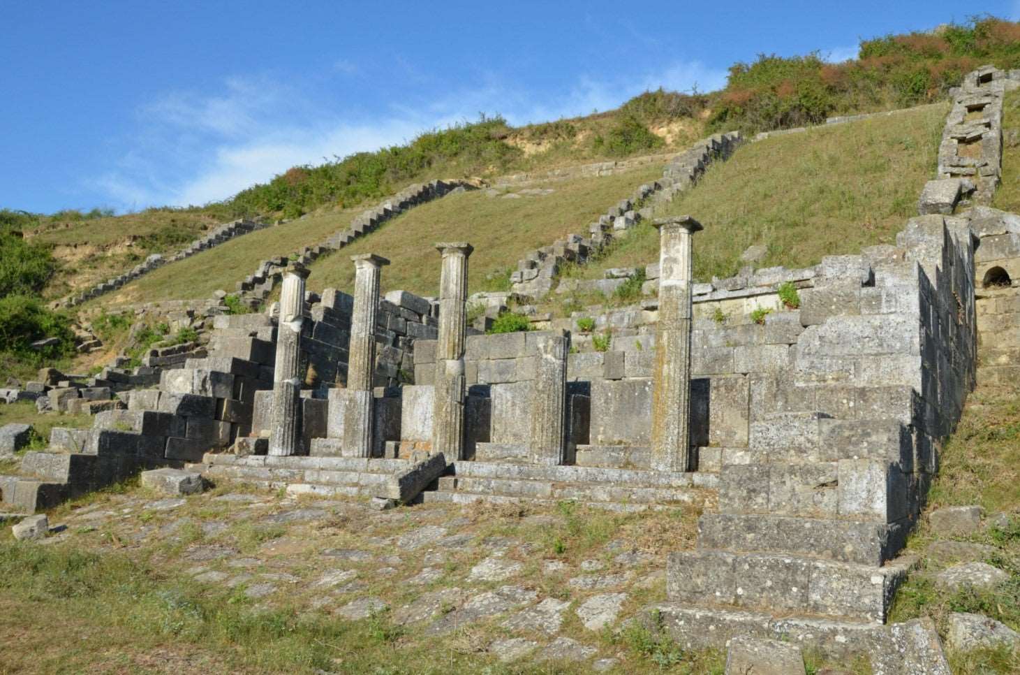 Private Day Tour of Ancient Apollonia and Karavasta Lagoon, Car & Driver included