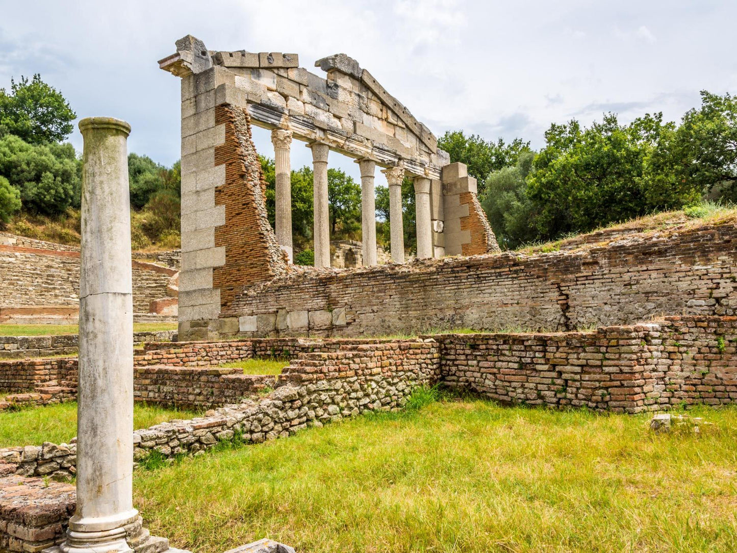 1 Day, Private Guided Tour, Ancient Ruins of Apollonia and Nature Exploring in Karavasta Lagoon
