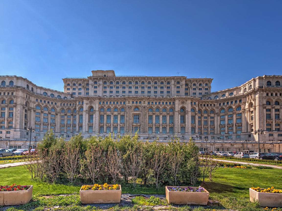 Udhëtim në Bukuresht dhe Brasov 4 Ditë