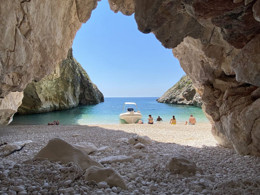 Speed Boat Tour of Karaburun Beaches from Vlora 1 Day