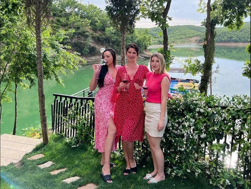 Tirana City Tour & Duka Cantina Wine Tasting, with Car & Driver/Guide included