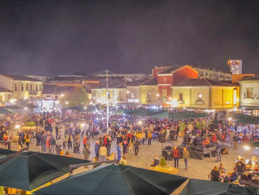 3-tägige Erkundung von Albanien, Tirana, Berat, Elbasan, Korce, Pogradec, Auto und Fahrer inklusive (kein Reiseführer)