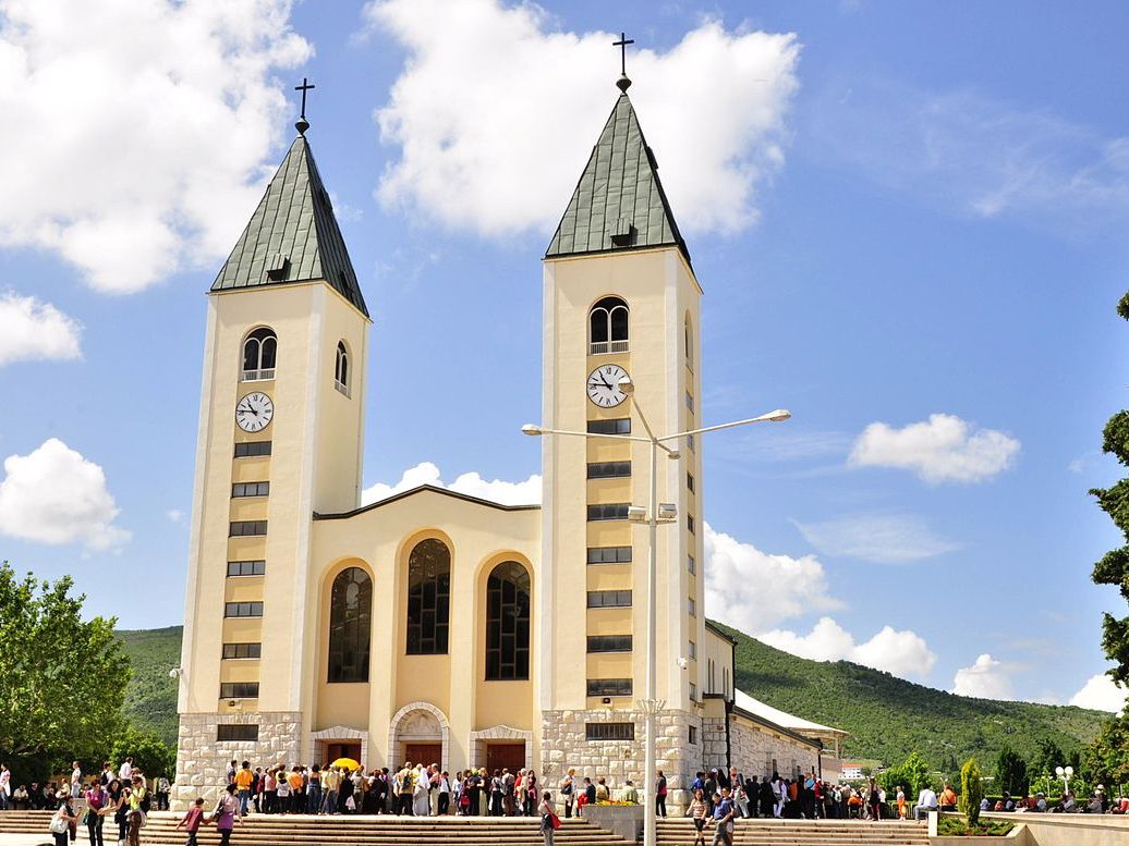 Tour në Mostar, Medjugore, Ujëvara Kravica 2 Ditë