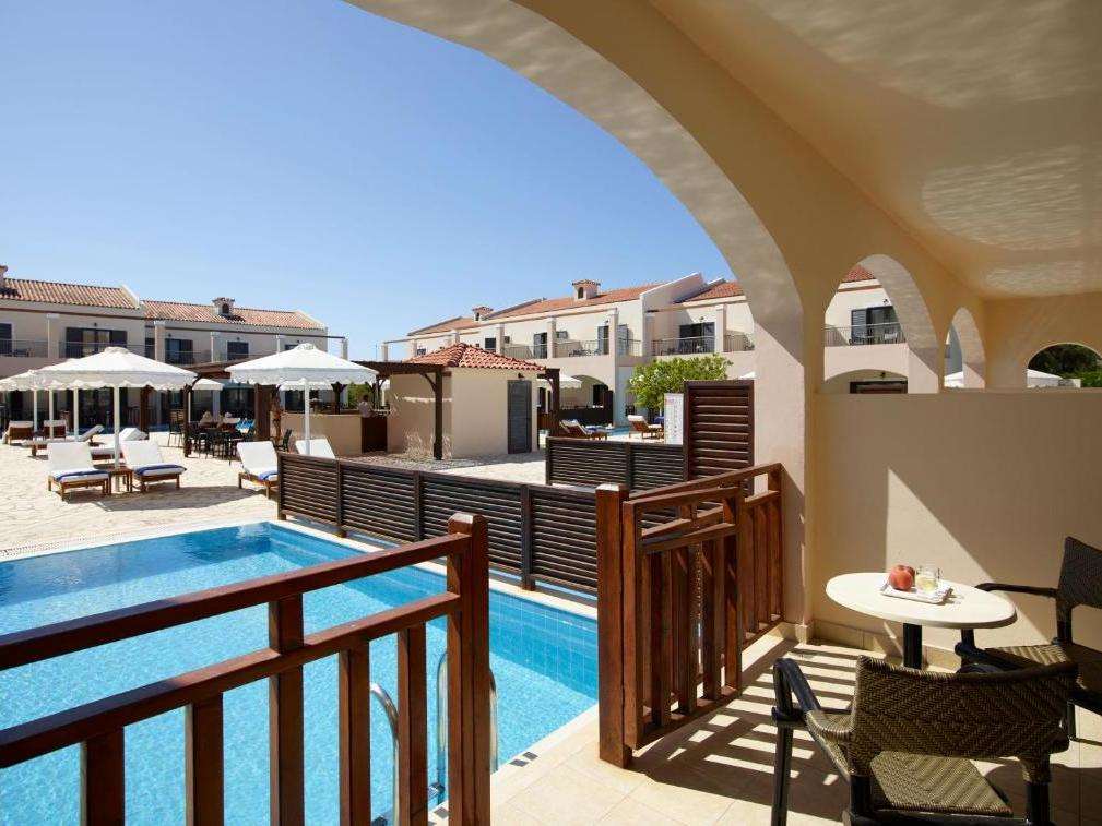 Korfuz, Roda Beach Resort & Spa 5*