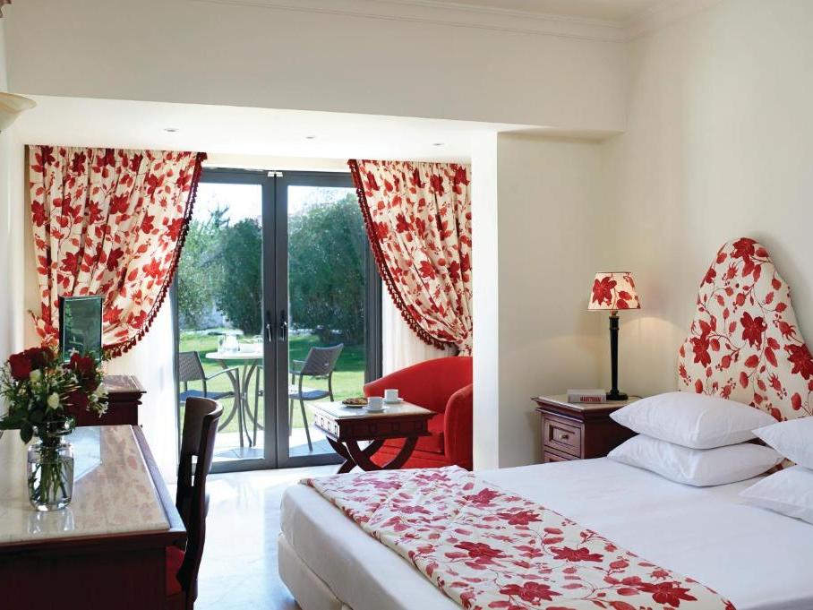 Korfuz, Roda Beach Resort & Spa 5*