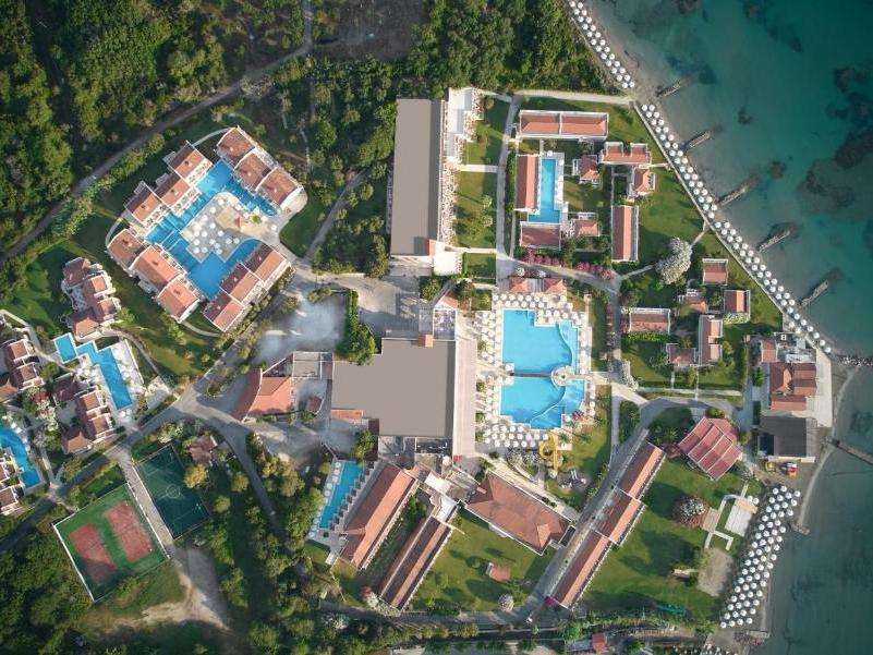 Korfuz, Roda Beach Resort & Spa 5*