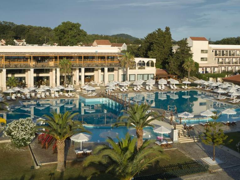 Korfuz, Roda Beach Resort & Spa 5*