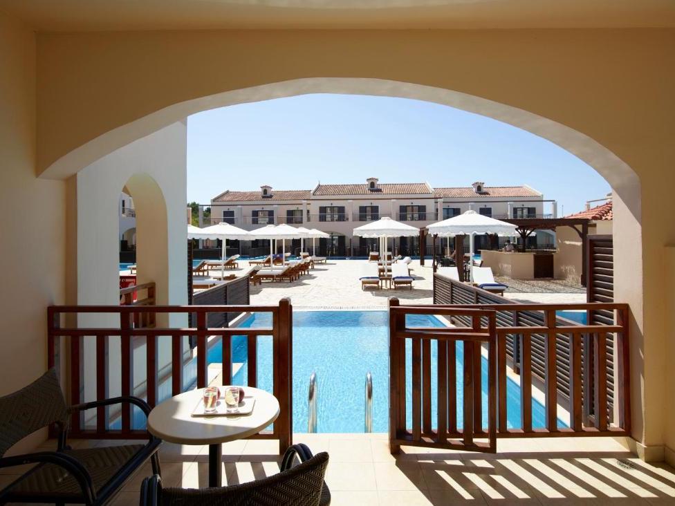 Korfuz, Roda Beach Resort & Spa 5*