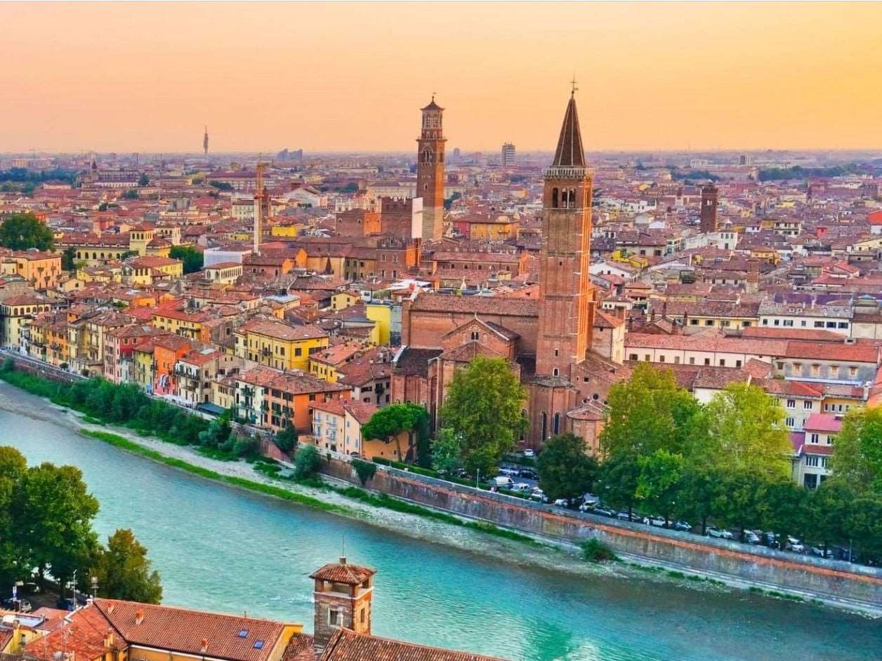 Udhëtim në Rimini Verona Venecie 4 Ditë