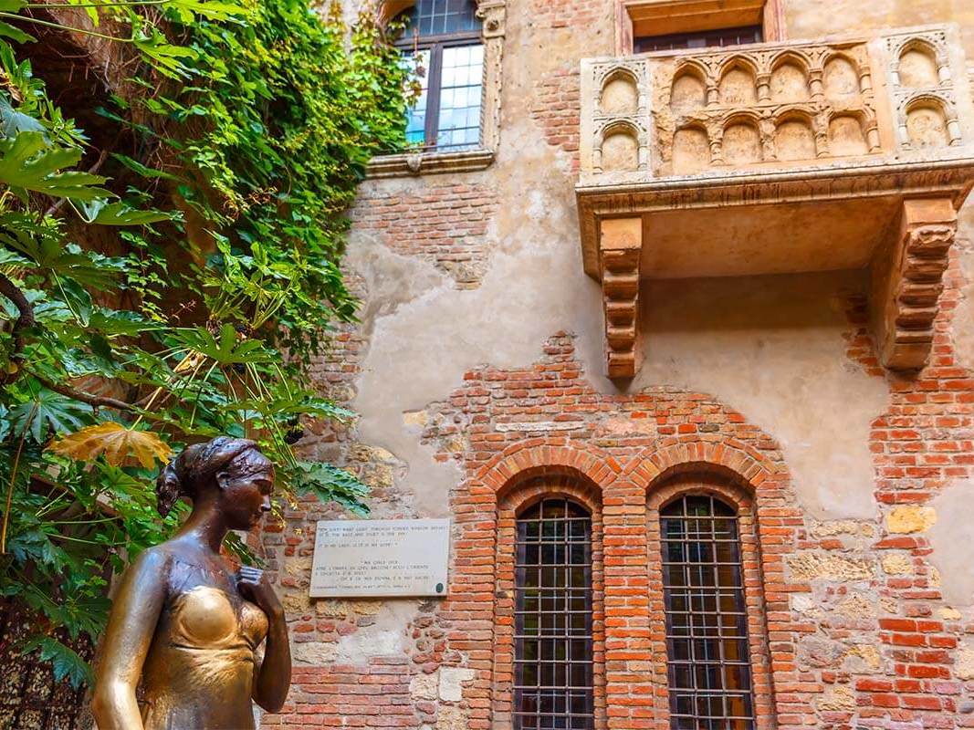 Udhëtim në Rimini Verona Venecie 4 Ditë