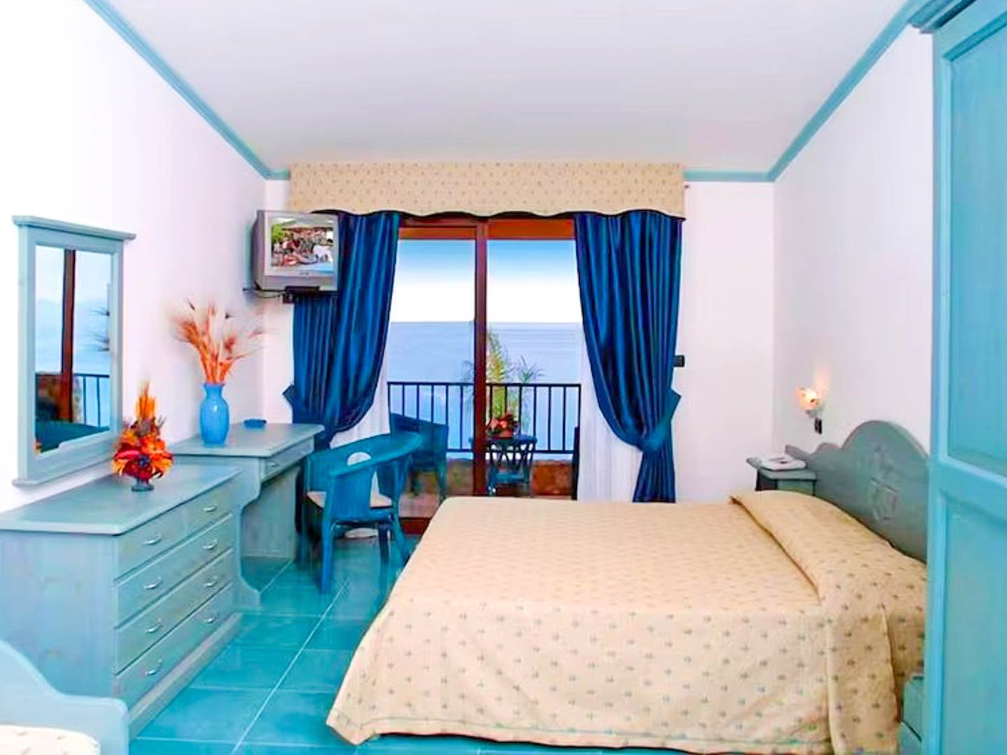 Kalabri - Futura Style Baia Tropea 4*