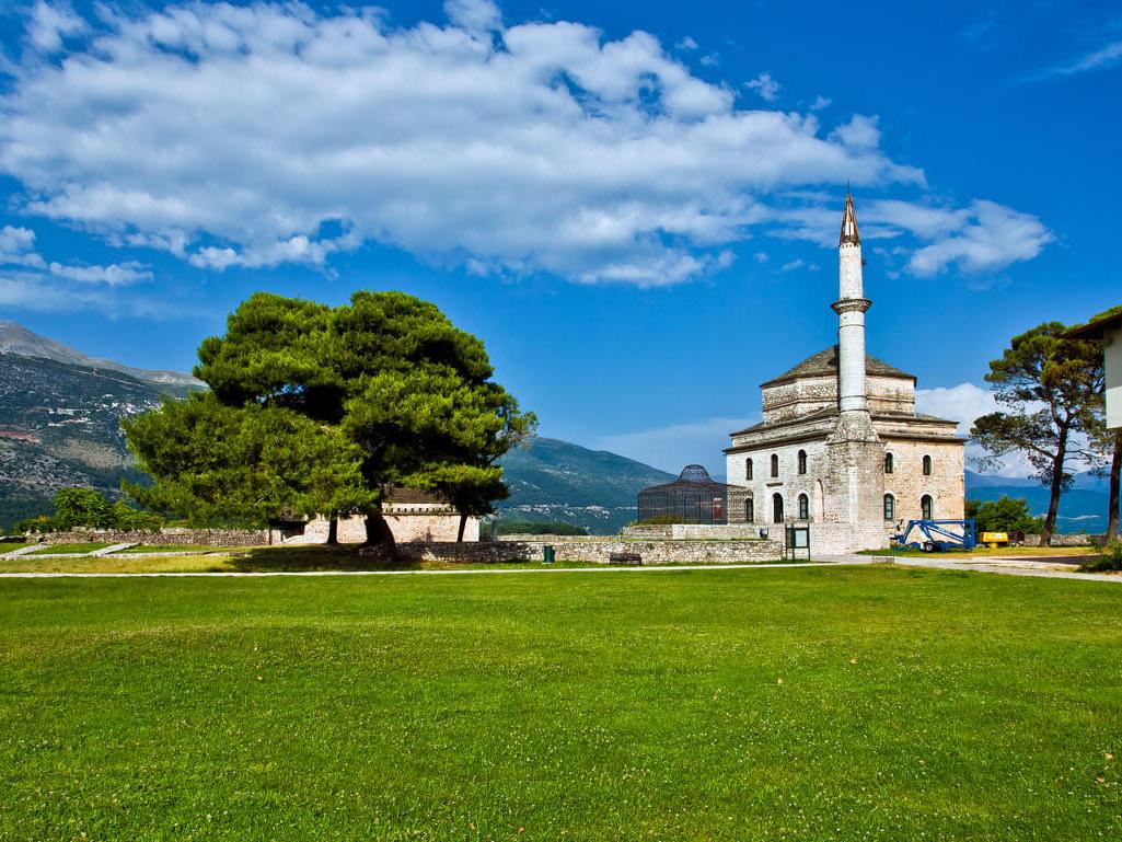 Tur në Meteora Kallabaka Janinë 2 Ditë!