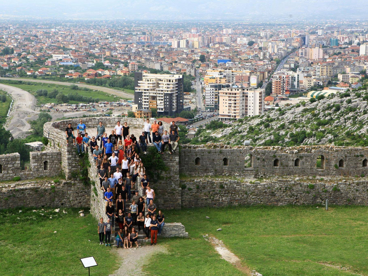 Visite privée d'une journée de la ville de Shkodra et du château de Rozafa, guide et frais d'entrée inclus