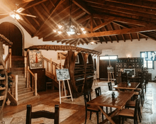 Lade das Bild in den Galerie-Viewer, Private Tour UNESCO City of Berat with optional Vineyard Experience
