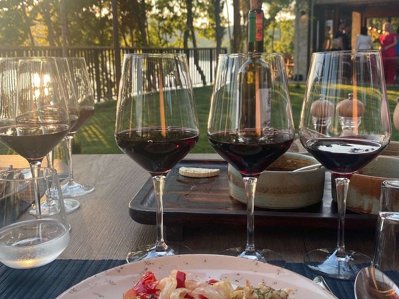 Tirana City Tour & Duka Cantina Wine Tasting, with Car & Driver/Guide included