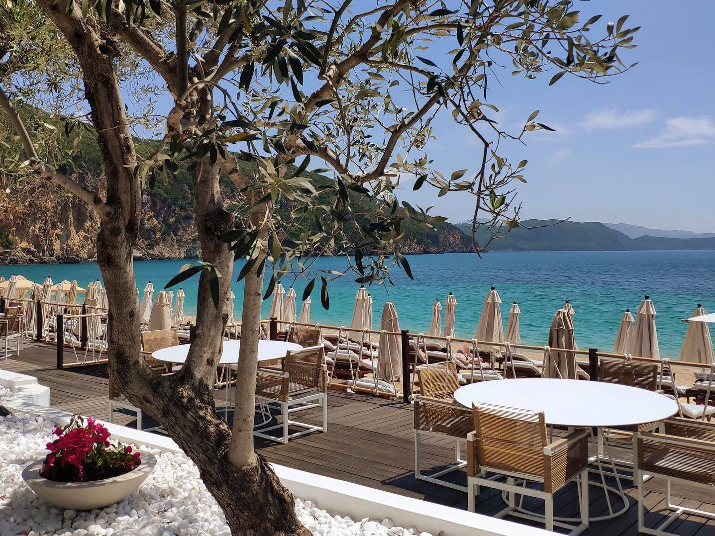 Parga: Lichnos Beach Hotel & Suites 5*