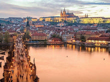 Cargar imagen en el visor de la galería, Udhëtim në Vjenë Pragë Budapest 5 Ditë
