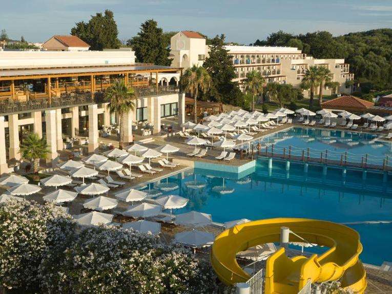 Korfuz, Roda Beach Resort & Spa 5*