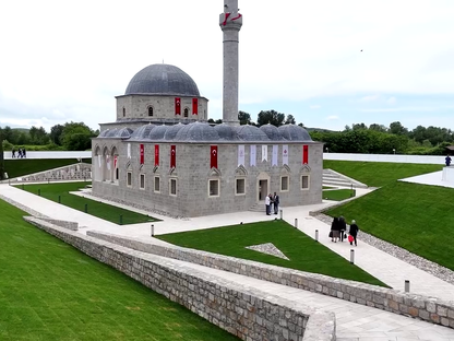 Visite privée d'une journée de la ville de Shkodra et du château de Rozafa, guide et frais d'entrée inclus