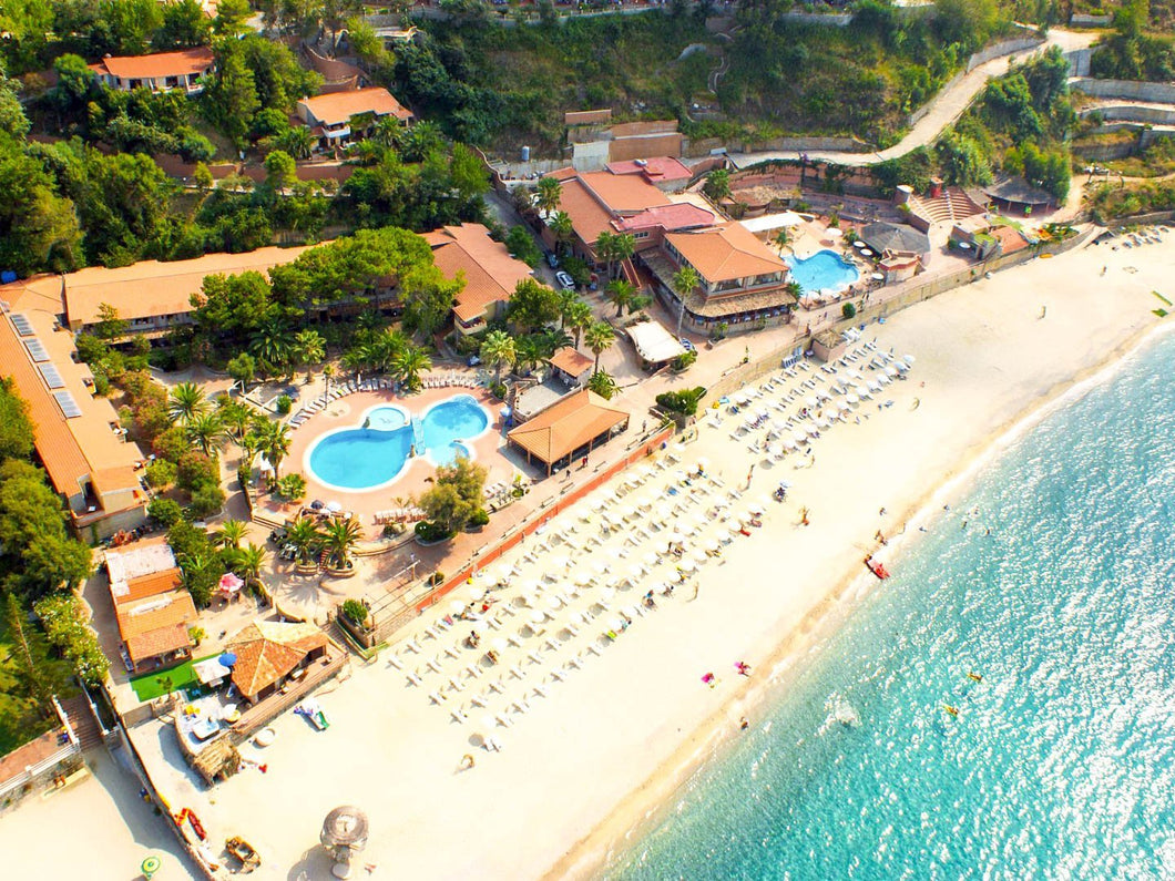 Pushime All Inclusive në Kalabri - Futura Style Baia Tropea 4*