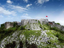 Lade das Bild in den Galerie-Viewer, Private Ganztagestour durch die Stadt Shkodra und die Burg Rozafa, Reiseführer und Eintrittsgelder inbegriffen
