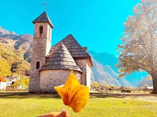 Aventure de 5 jours avec visite privée en Albanie, voiture et chauffeur inclus