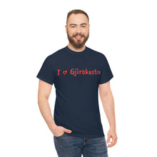 Lade das Bild in den Galerie-Viewer, Ich liebe Gjirokastra Baumwoll-T-Shirt für Damen/Herren
